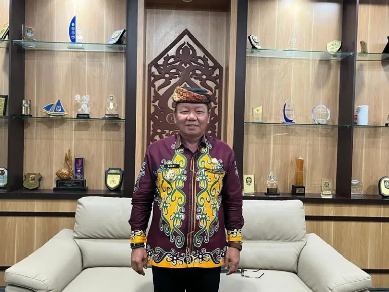 Peringati Hari Batik Nasional 2025 Wabup Tana Tidung Dorong Generasi Milenial Ikut Promosikan Batik Khas Suku Tidung