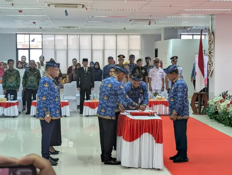 Gubernur Kaltara Lantik 64 Pejabat: “Jabatan Bukan untuk Dibanggakan!”
