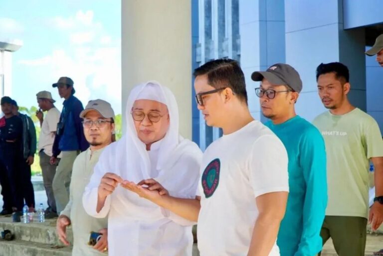 Bupati Tana Tidung Tinjau Progres Pembangunan Pusat Pemerintahan Bersama KH. Muhammad Syafi’i Aslam